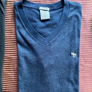 Abercrombie and Fitch T-shirt